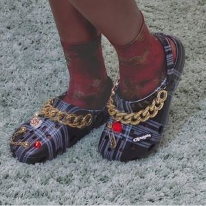 Crocs x Clueless “The Dion” LIMITED EDITION.